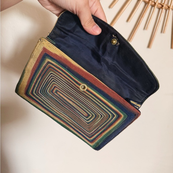 Colorful Striped Clutch - Picture 4 of 6